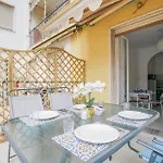Apartman 1 Bedroom Lovely In *