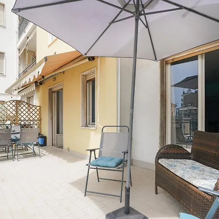 1 Bedroom Lovely In Apartment Taggia