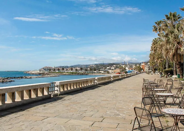 1 Bedroom Lovely In Arma di Taggia